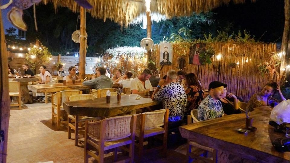 Guests dining at Kapara Mio